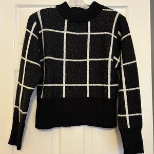 Black and White Grid Pattern Sweater M